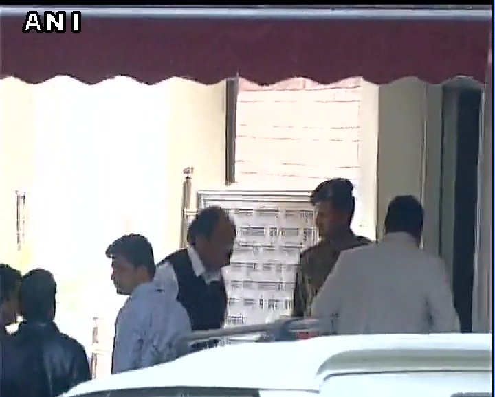 BJP delegation led by Venkaiah Naidu, Nirmala Sitharaman, MA Naqvi reaches Election Commission over UP elections