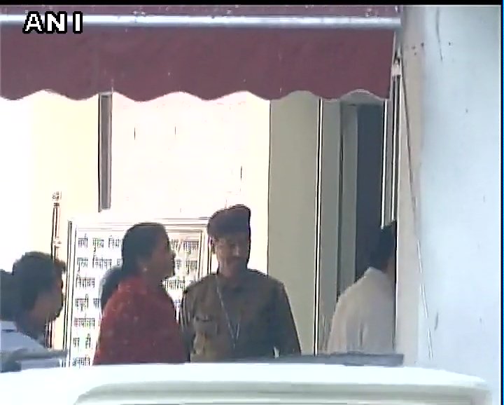 BJP delegation led by Venkaiah Naidu, Nirmala Sitharaman, MA Naqvi reaches Election Commission over UP elections