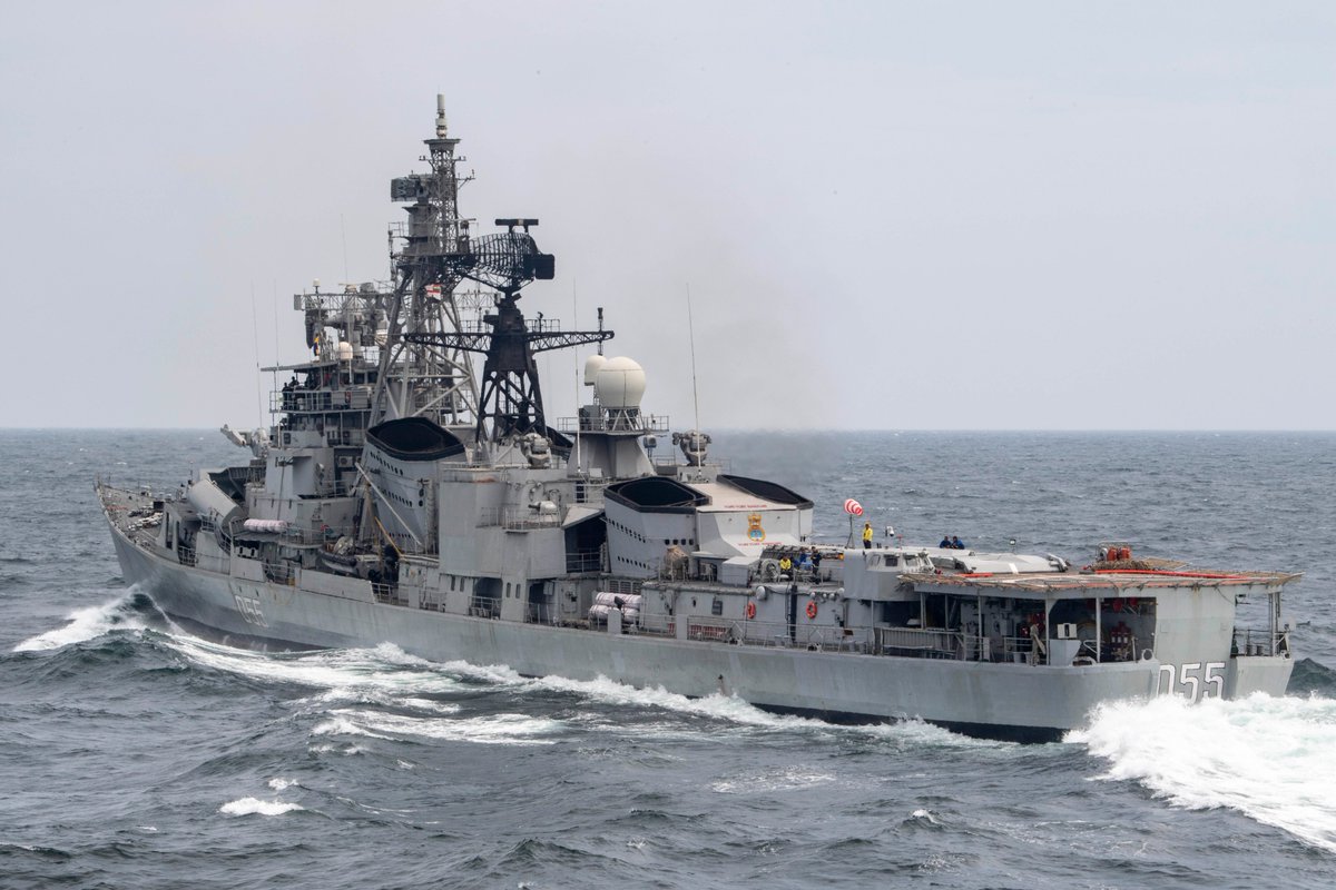 India's 4 active Rajput-class destroyers are modified Soviet Project 61 Kashin-class ships, the newest of which, RANVIJAY D55 was maneuvering last week with USS JOHN P MURTHA LPD26 in the Indian Ocean. 