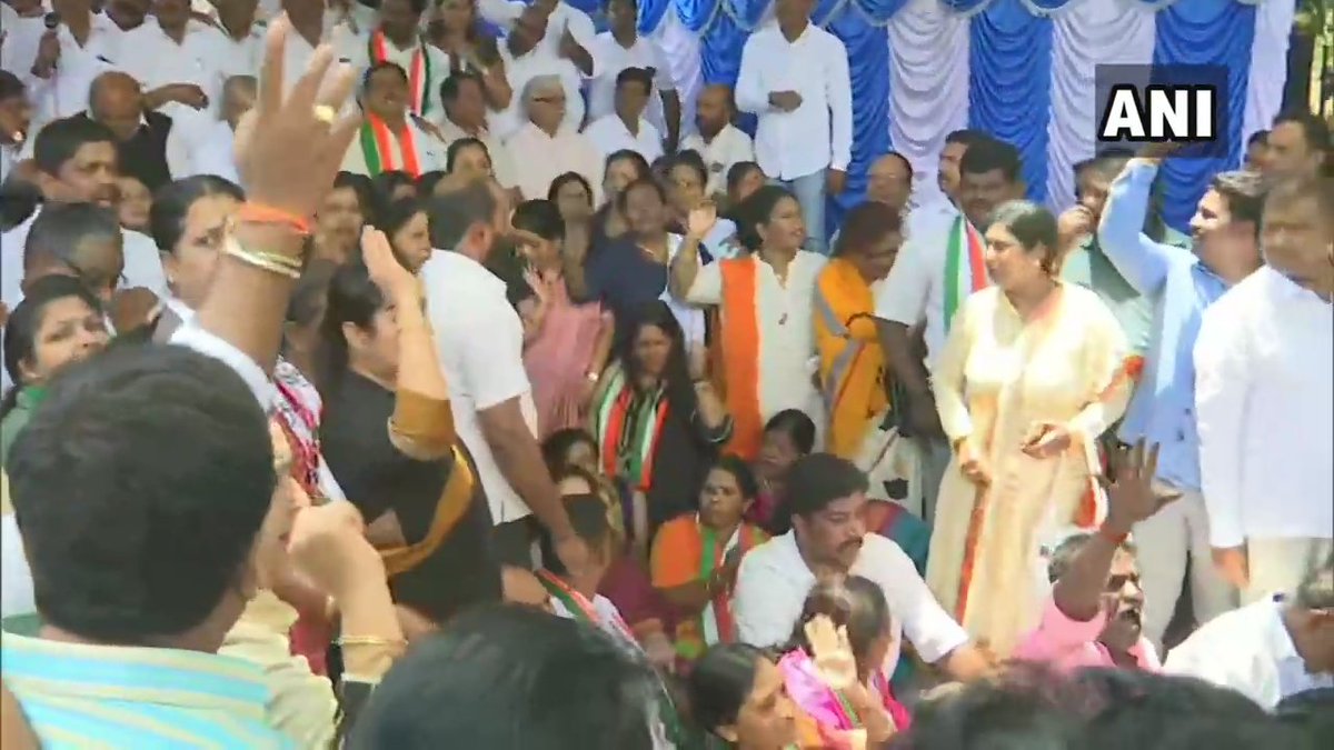 Karnataka: Congress workers protest in Bengaluru against the arrest of senior party leader DK Shivakumar by Enforcement Directorate in a money laundering case