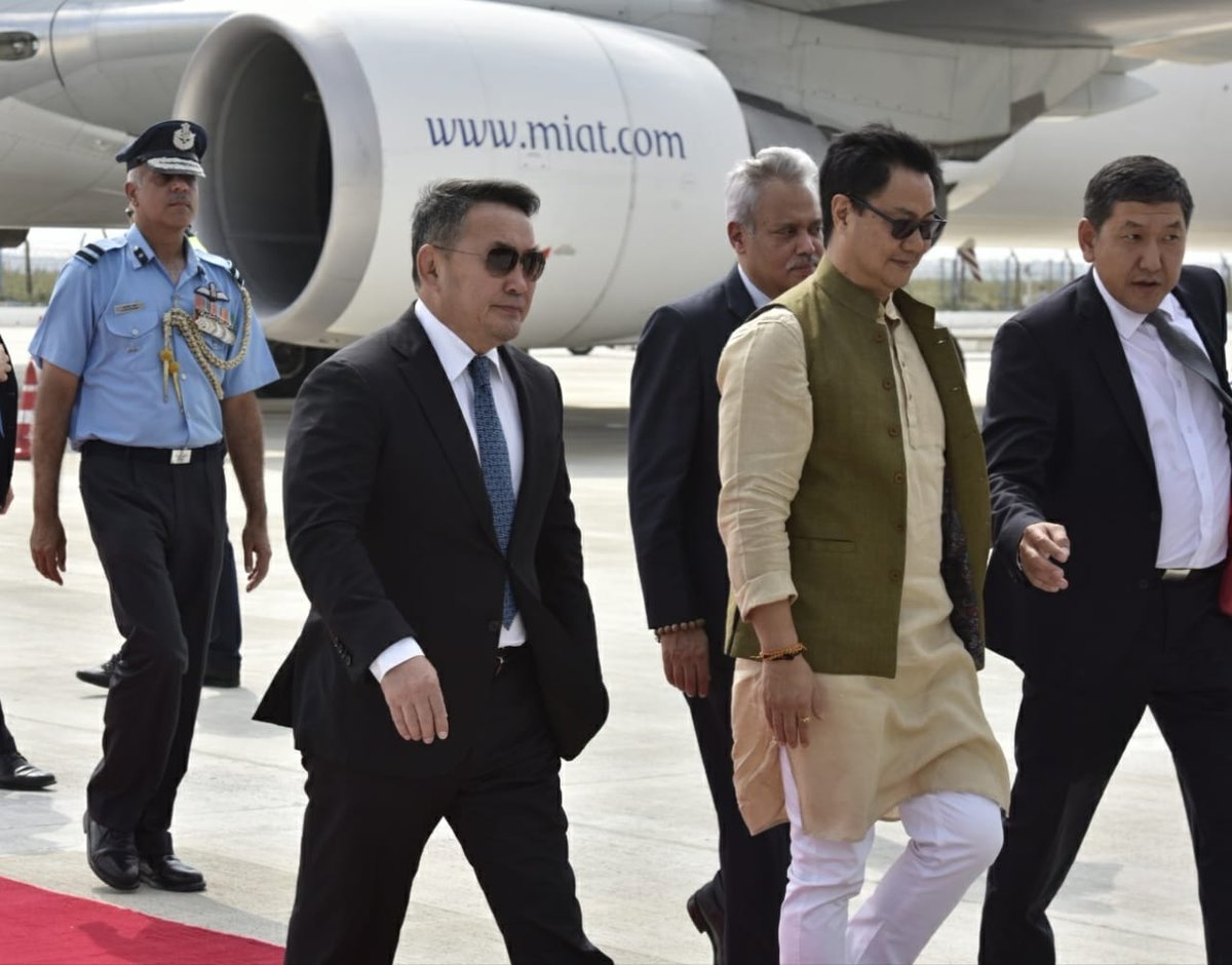 President of Mongolia, Khaltmaagiin Battulga (@BattulgaKh) being welcomed by union minister @KirenRijiju in New Delhi  The president in on a 5-day state visit to India during which he will meet President @Ram Nath Kovind and Prime Minister @narendramodi  (Photos: Sanjeev/ HT)