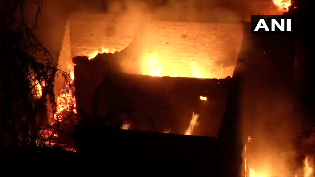 Delhi: A fire broke out at the Chuna Bhatti slum area in Kirti Nagar. 29 fire tenders on the spot. Fire-fighting operations underway