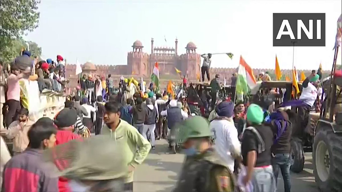 Farmers tractor rally reaches Red Fort in Delhi  