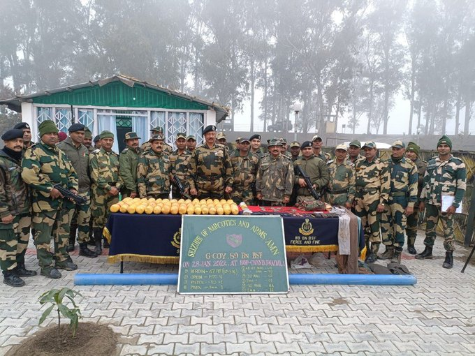 Troops of Gurdaspur sector intercepted & foiled attempt of armed miscreants to smuggle arms & narcotics. After a fire-fight, 47 packets suspected heroin, 7 packets opium, 2 pistols, magazines & assorted ammunition seized: BSF Punjab Frontier