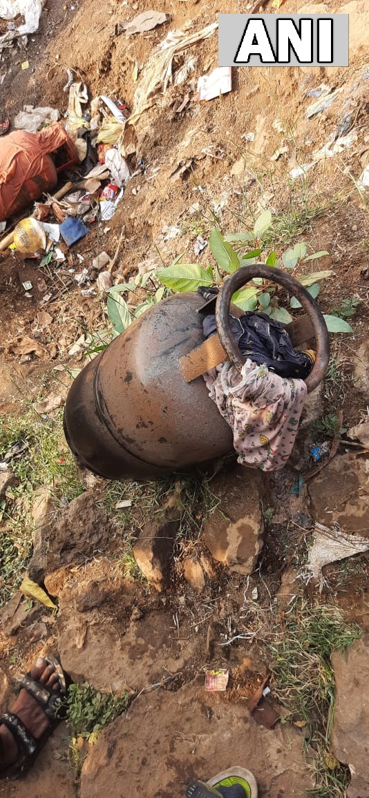 Maharashtra   An incident of gas cylinder explosion occurred at Gagangiri Chawl, Thane today at around 4.35 pm. Two cylinders exploded leading to damage to 6 slum rooms. No casualty or injury reported: Thane Municipal Corporation