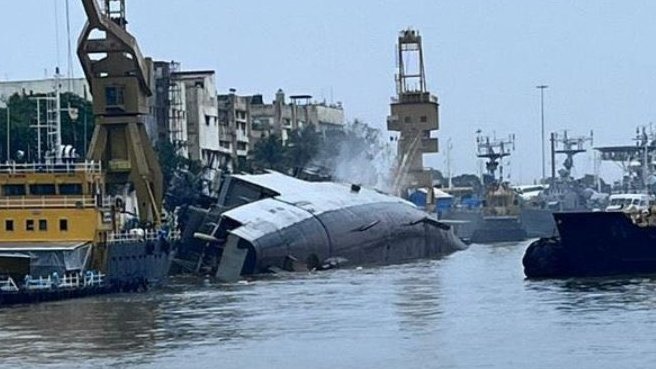 Navy chief Admiral DK Tripathi heads to Mumbai to take stock of the INS Brahmaputra warship accident. 1 sailor missing since the sinking hasn't been traced