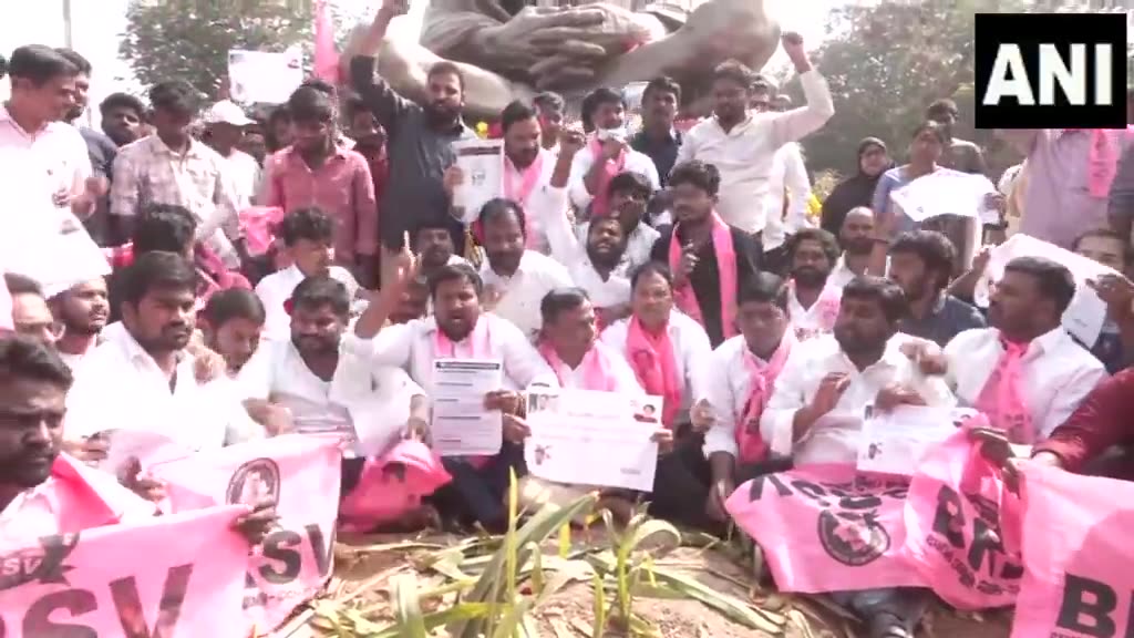 Hyderabad, Telangana   BRSV the student wing of BRS staged a protest at Mahatma Gandhi statue infront of Gandhi Hospital, Hyderabad. They paid tributes to Mahatma Gandhi on his death anniversary and gave a memorandum to Mahatma Gandhi's statue on the failed promises 