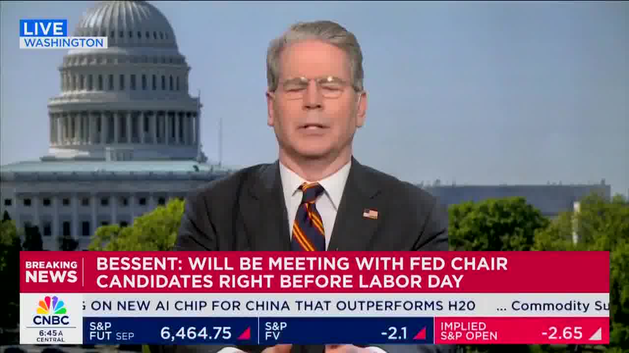 US Treasury Secretary Bessent: Before the war in Ukraine, less than 1% of India's oil came from Russia. Now it is 42%. The system is allowing India to profiteer by buying cheap Russian oil, reselling it, and pocketing $16B in excess profits. This opportunistic arbitrage is unacceptable