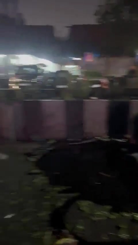 At least 8 people killed in a car explosion in New Delhi: police