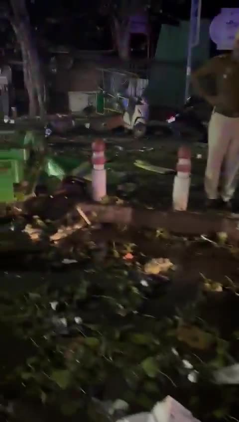 At least 8 people killed in a car explosion in New Delhi: police