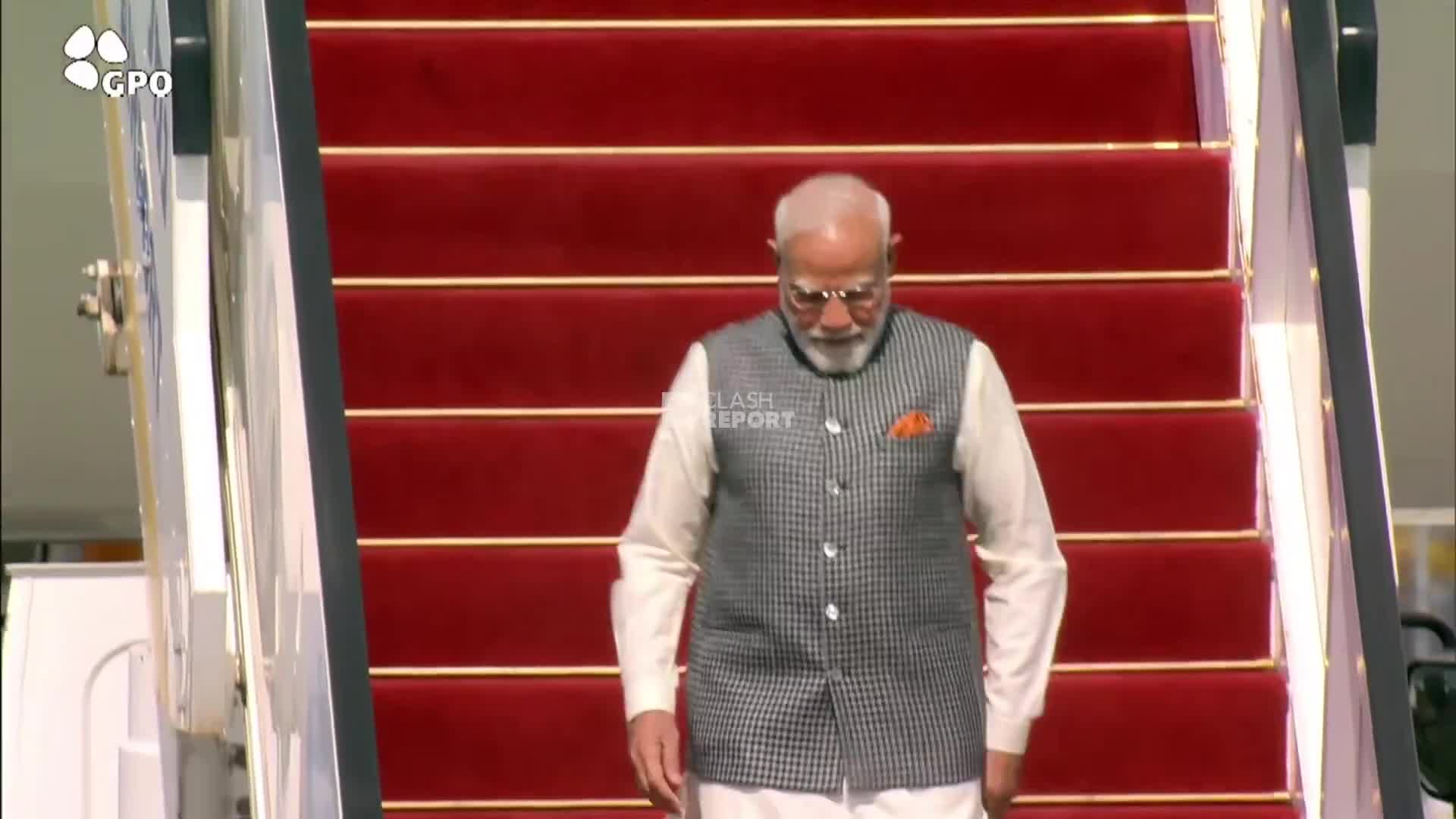 Der indische Premierminister Narendra Modi ist in Israel eingetroffen, wo er persönlich von Netanjahu begrüßt wurde.