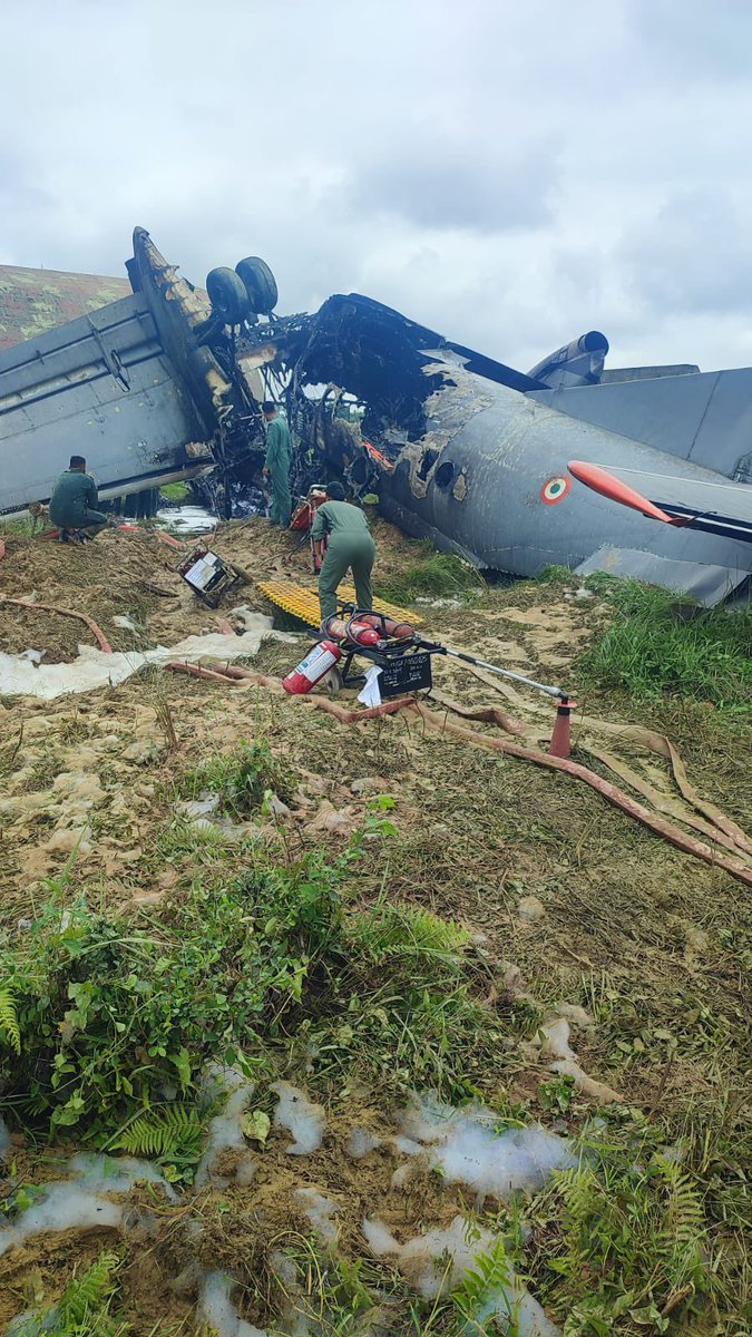 An Indian Army AN-32 crashed today just beside a hangar at the military section of Jorhat Airport in the state of Assam, northeastern India