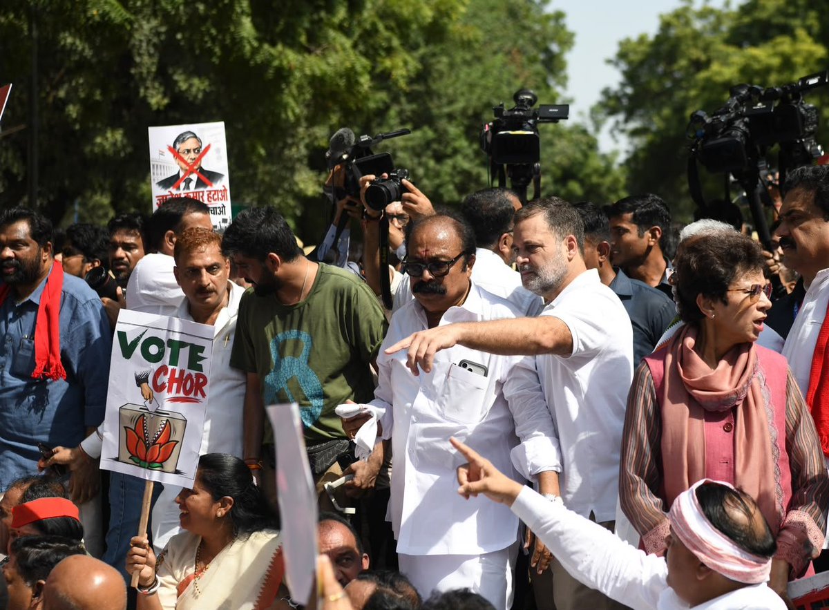 LoP, Lok Sabha, Rahul Gandhi and LoP, Rajya Sabha, Mallikarjun Kharge along with INDIA bloc MPs during a protest march from Parliament to the office of the Election Commission of India in Delhi ANI Photos by Rahul Singh
